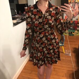 “Review never established” black floral mini dress long sleeves & black collar